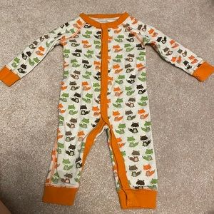 Babies r us button pajamas